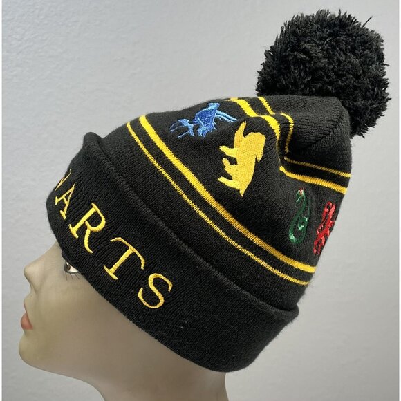 Adult ONE SIZE Black Embroidered HARRY POTTER Hogwarts Pom Pom WINTER CAP Beanie - Picture 3 of 8